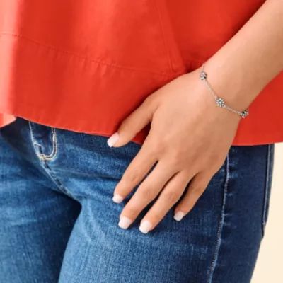 Margarita Flower Bracelet in 14K Yellow Gold - Image 6