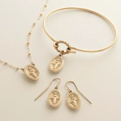 Virgin Mary Hook-On Bracelet in 14K Yellow Gold - Image 2